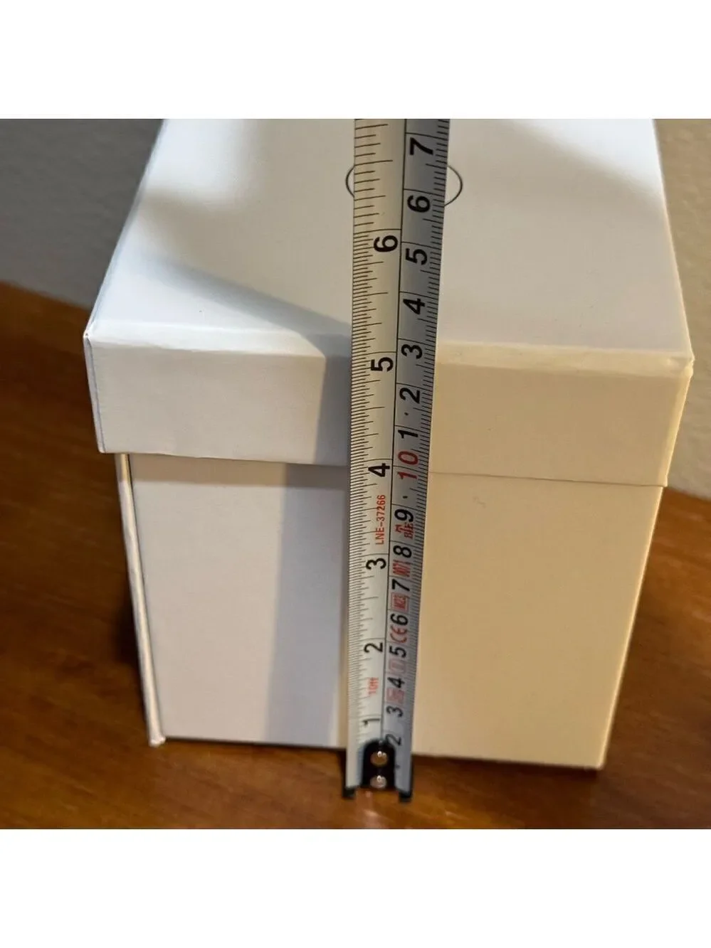 CHANEL nib authentic